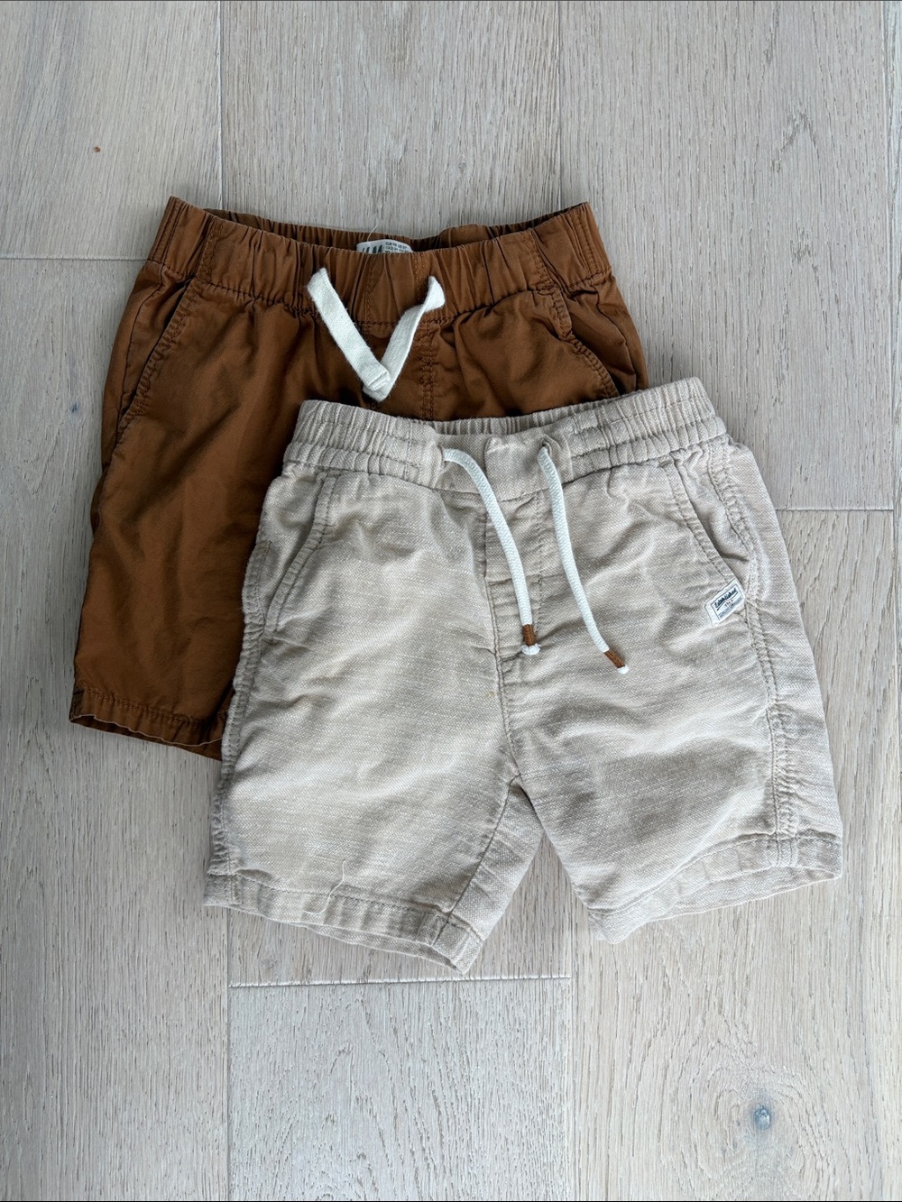 H&M Kids Two-Pack Pull-On Shorts in Brown and Cream